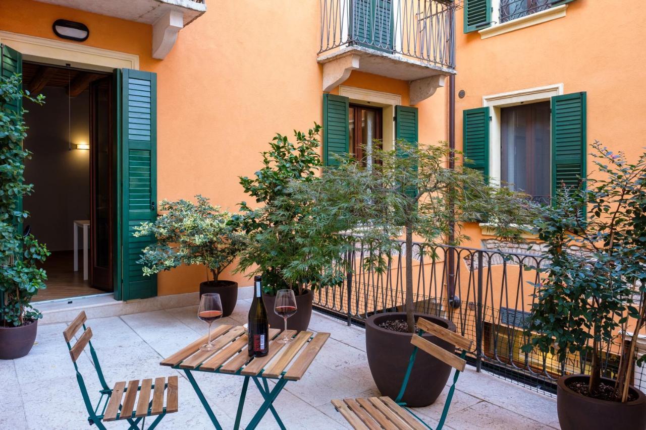 La Terrazza In Centro Apartment Verona Exterior photo